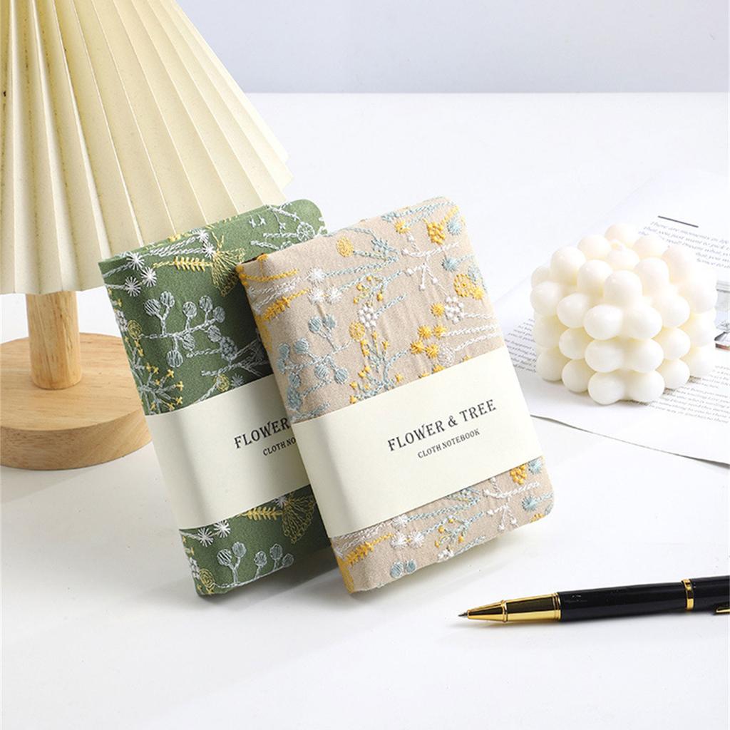 Besticktes Notizbuch 256 Seiten College-liniert Kleines Journal Notizbuch für Studentinnen Schreiben Hardcover Journal Notizblöcke