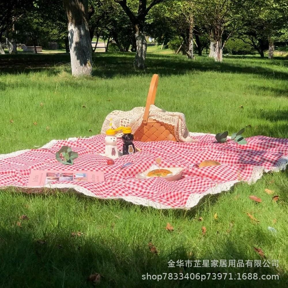 Yellow picnic mat outdoor tablecloth camping floor mat moisture-proof fabric mat anti-thickened picnic floor mat household picnic cloth