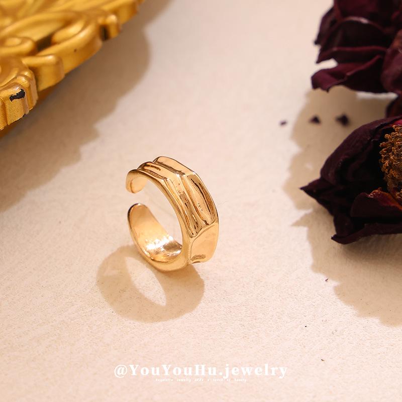 European-American Retro Floral Pleated Ring - Versatile & Irregular Design