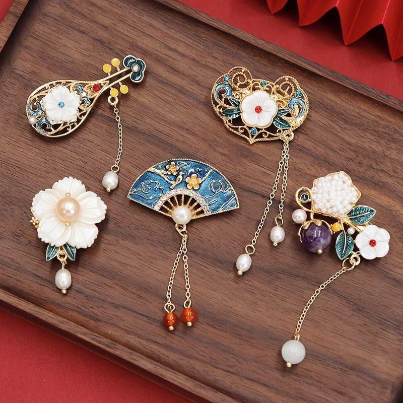 1Pcs National Style Brooch Women'S Retro High-End Corsage Temperament Tassel Pin Creative And Versatile