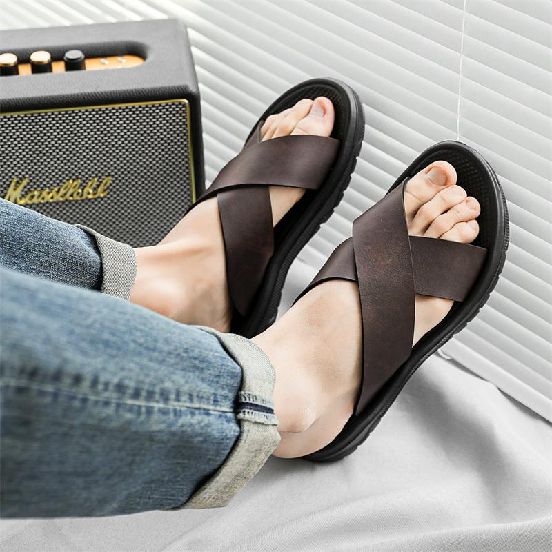 Fashion Slippers for Men Slippers Flat Leather Beach Shoes Ltalian Style Mens Slipper Quality Bathroom Men's Slide Sandals Large Size 47