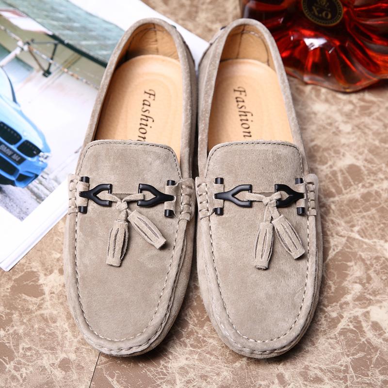 Fashion New Mens Loafers Comfortable Suede Shoes Men Leather Wedding Loafers Moccasins British Style Non-Slip Retro Driving Shoes Brogue