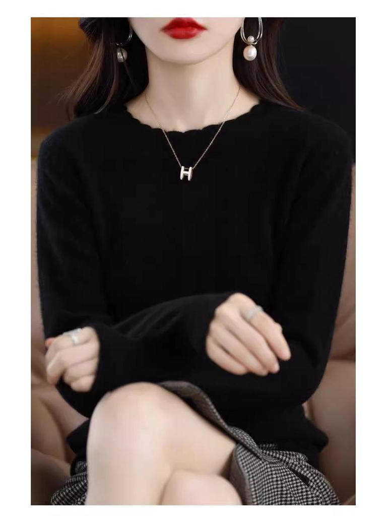 Dámský ležérní krajkový svetr s kulatým výstřihem, slim fit, s dlouhým rukávem - Měkký úplet Kolekce podzim/zima 2024