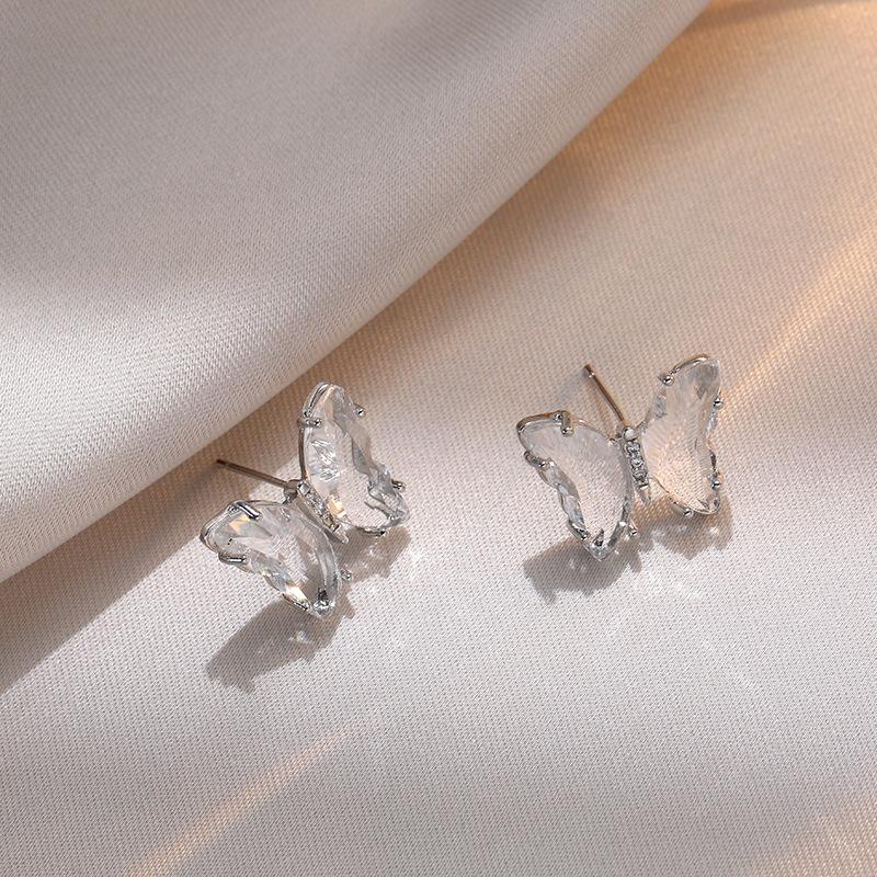 Butterfly Zircon Pendant Lip Necklace Female Simple and Versatile Ins Wind Necklace