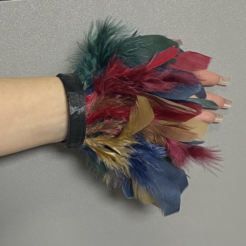 Straußenfeder-Armspange für Damen Feder-Armspangen für das Handgelenk Elegantes Feder-Schnapparmband Nagel-Foto-Manschetten Hemdmanschetten mit Feder