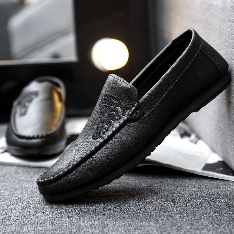 Men's four-season Doudou shoes, low-top shoes, casual Korean version of trendy men's shoes, versatile and one-pedal lazy young men's shoes
