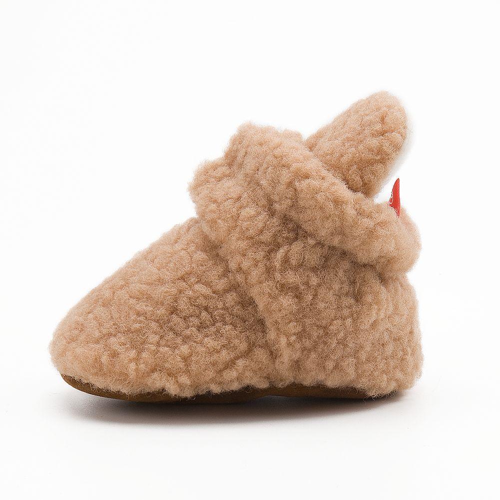 Herbst und Winter Neue Babyschuhe Weiche Unterseite Kleinkindschuhe Korallen Samt Fällt Nicht Ab Schuhe Warme Schuhe Babyschuhe