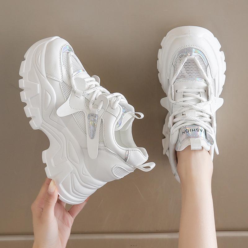 Fashion Breathable Chunky White Sneakers for Women Fashion Laser Thick Bottom Vulcanize Shoes Woman 2025 Lace Up Platform Running Shoes