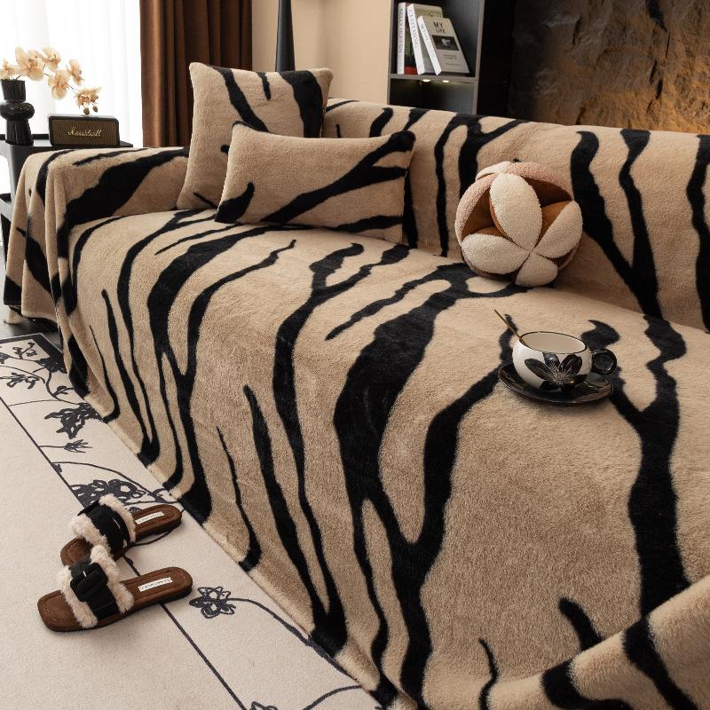 

Faux Rabbit Velvet Zebra Patterned Sofa Towel Plush Warm Couch Slipcover for Autumn Winter Comfort Knee Blanket for Office Home 180x130cm кавовий