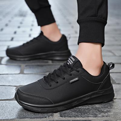 Schwarze Leder-Sneaker für Frühling und Herbst, wasserdicht und rutschfest, Laufschuhe, leichte, weiche Sohle, lässige Reiseschuhe
