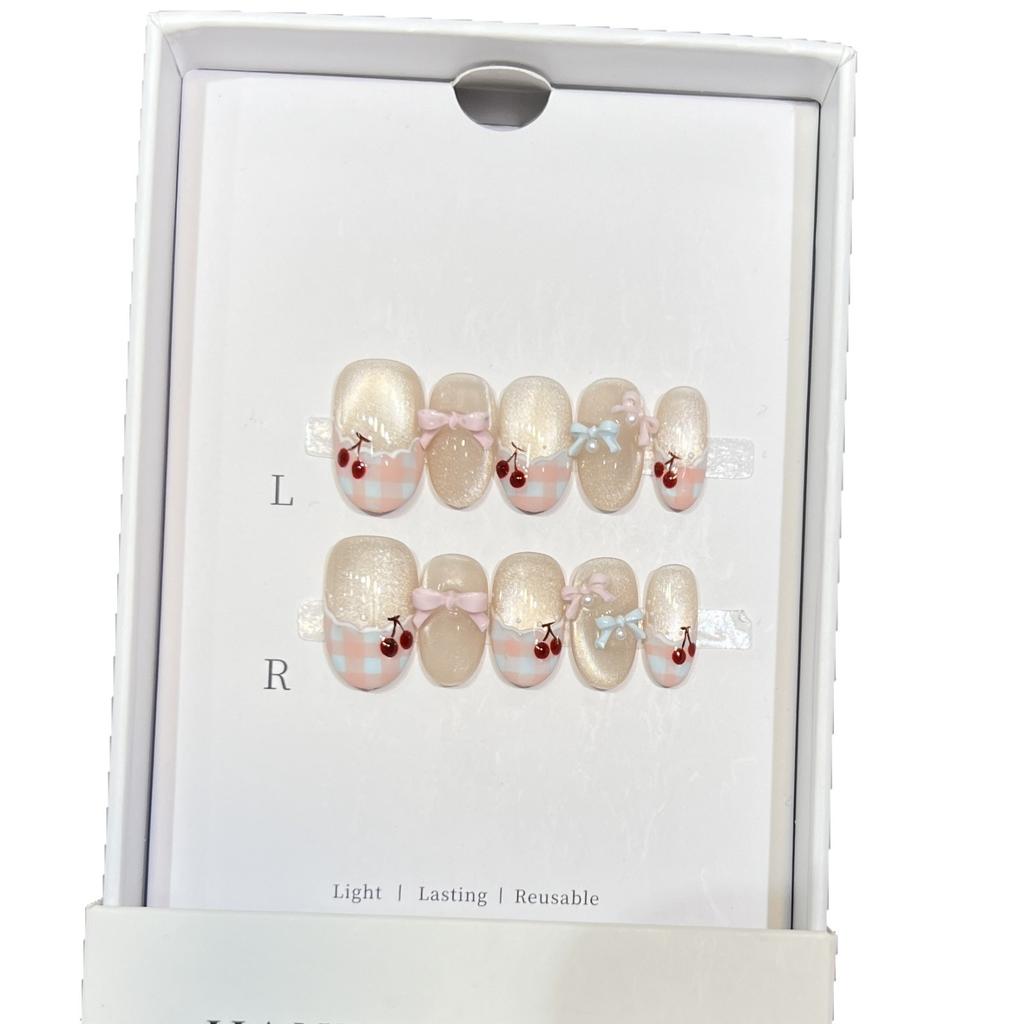 Small, Fresh and Cute French Cat-eye Nail Art Piece Pure Hand-wearing Short Style