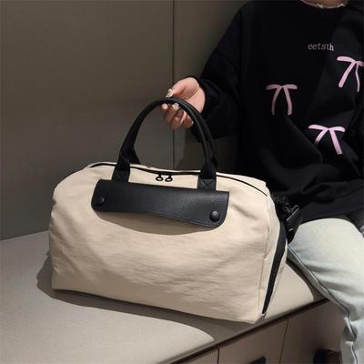 Women's Large Capacity Short Trip Handbag: Dry/Wet Separation, Lightweight for Gym/Business, Single Shoulder Luggage Bag