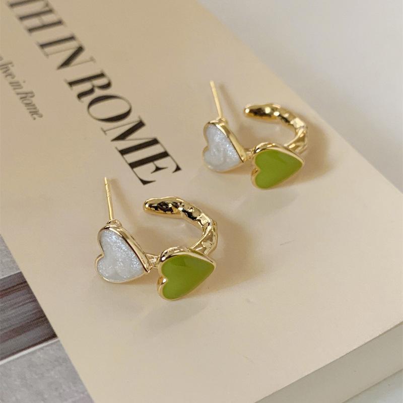 Liebes Herz Ohrringe Trendige Elegante Damen Accessoires Klassischer Schmuck Retro Herz Ohrringe Süße Mode Nische Hundert Passend Hohes Niveau Gefühl Von