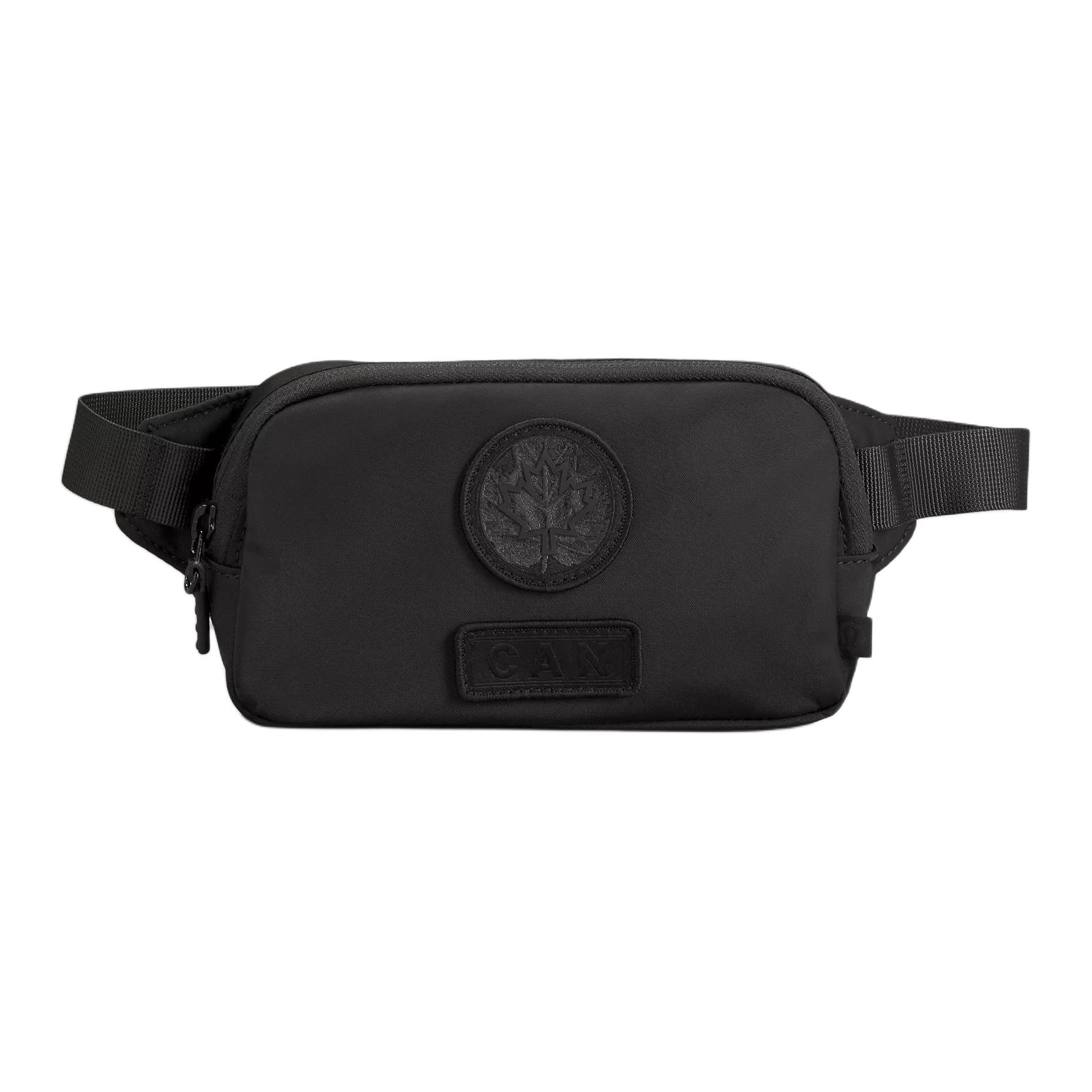 

Lululemon Future Legacy 0.7L Zipper Closure Solid Color Recycled Polyester Nylon Mini Crossbody Bag Unisex bags Black LU9BH3S-0001 Black,Mini
