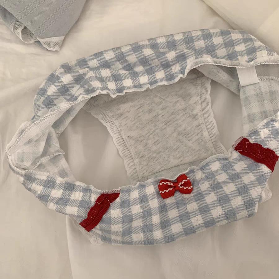 Milk Blue Japanese Sweet Strawberry Cute Underwear for Girls Pure Cotton Mid Waist Antibacterial Student Shorts Breathable Triangle Toe