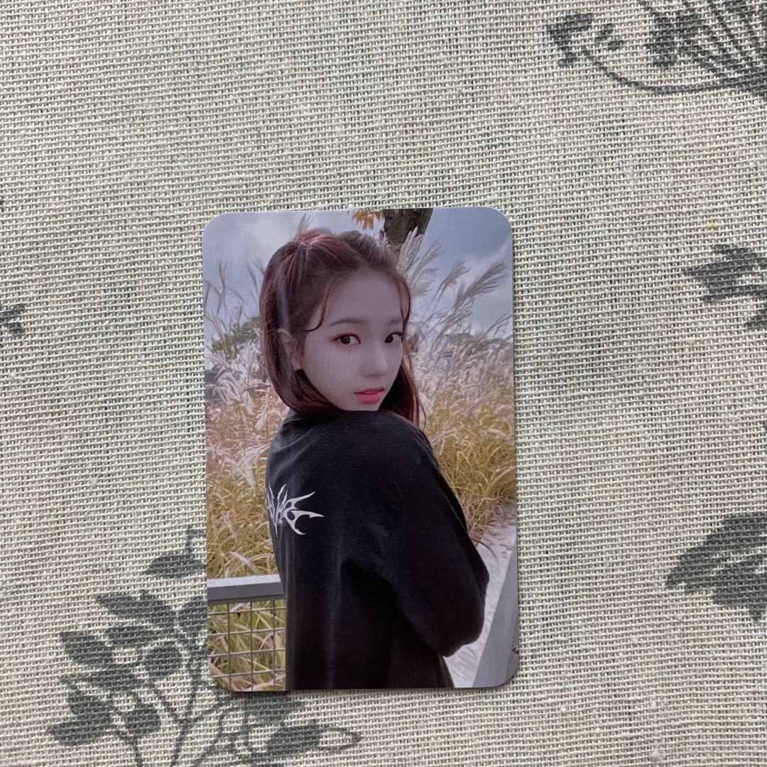 

[USED] aespa sgs savage karina box trading card