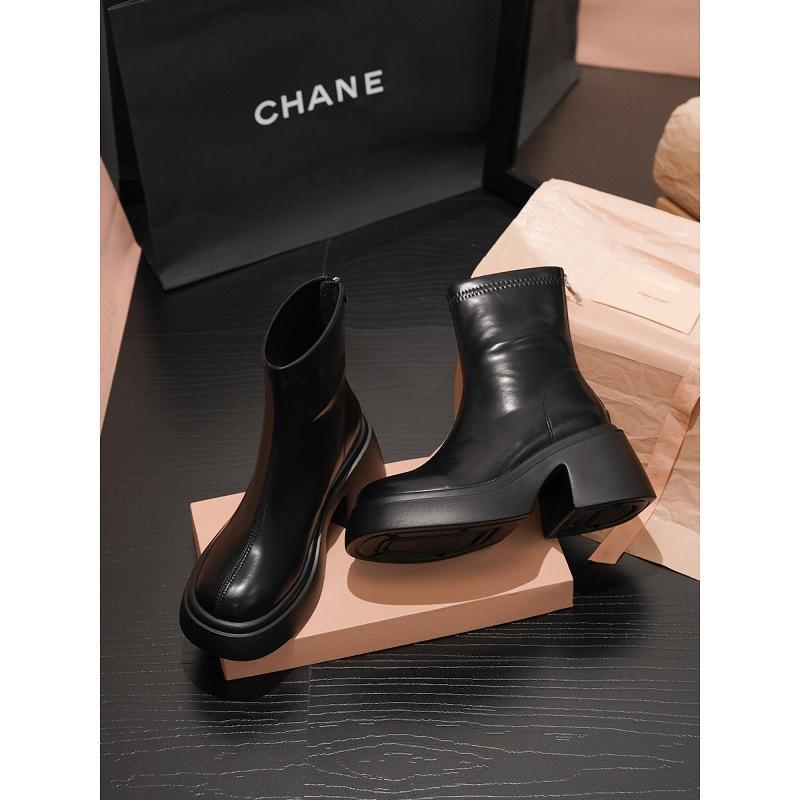 Weiße kurze Stiefel Damen Muffin dicksohlige kleine Mann erhöhend elastische dünne Stiefel schlankmachende Martin Stiefel