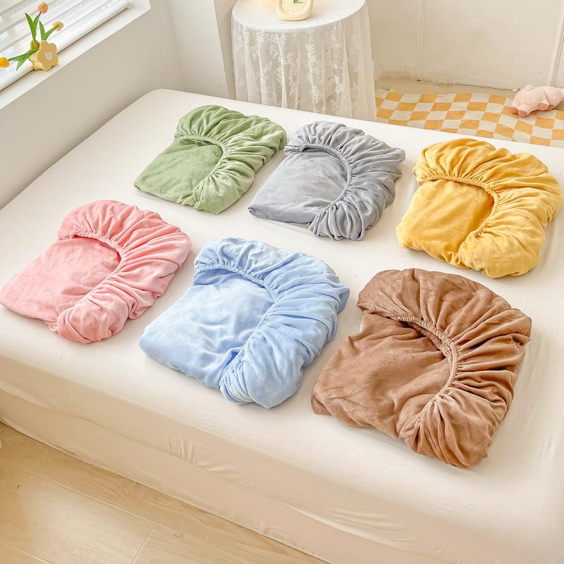 Solid Color Skin-Friendly Milk Fiber Fitted Sheet Brushed Anti-Scratch Simmons Mattress Cover Bedspread Non-Slip All-Inclusive