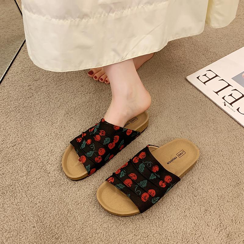 Fashion 2025 Summer Thick Heel Sandals Women's Flip Flops Beachside Slippers Soft Bottom Platform Clogs Trendy Sensation Sole Shoes