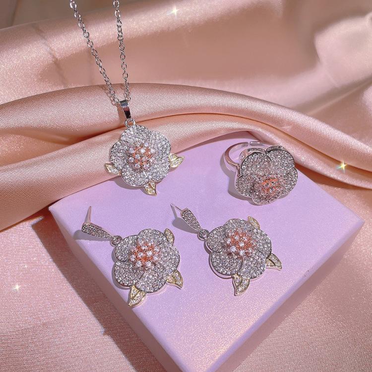 Lyx Mode Grupp Diamantring Dam Europa Full Diamant Förlovning Tredelat Smyckesset