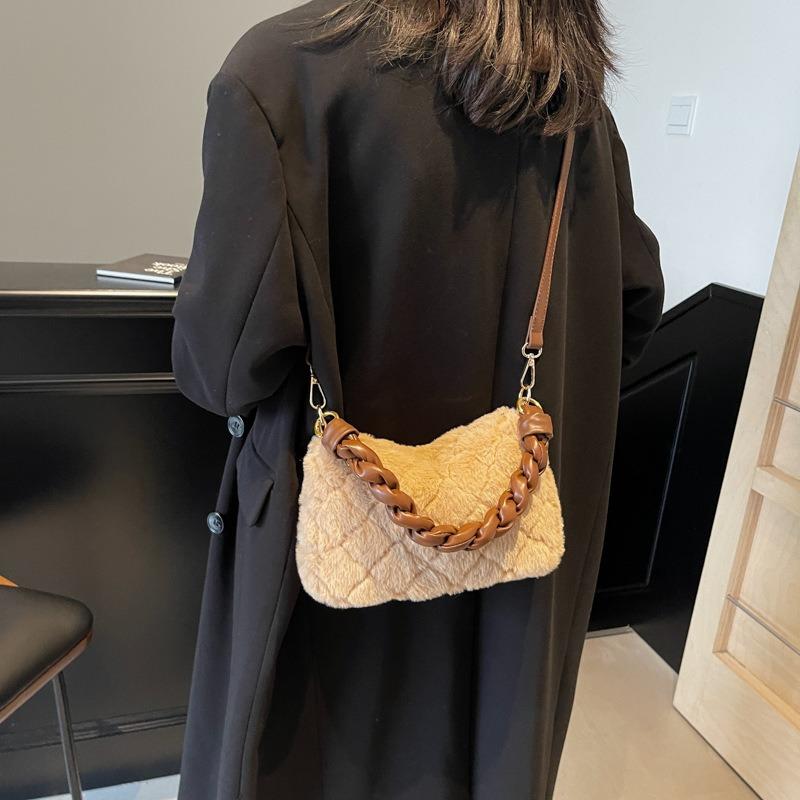 Autumn and Winter Plush Portable Pillow Bag Women's New Autumn and Winter Niche Design Plush Shoulder Messenger Bag