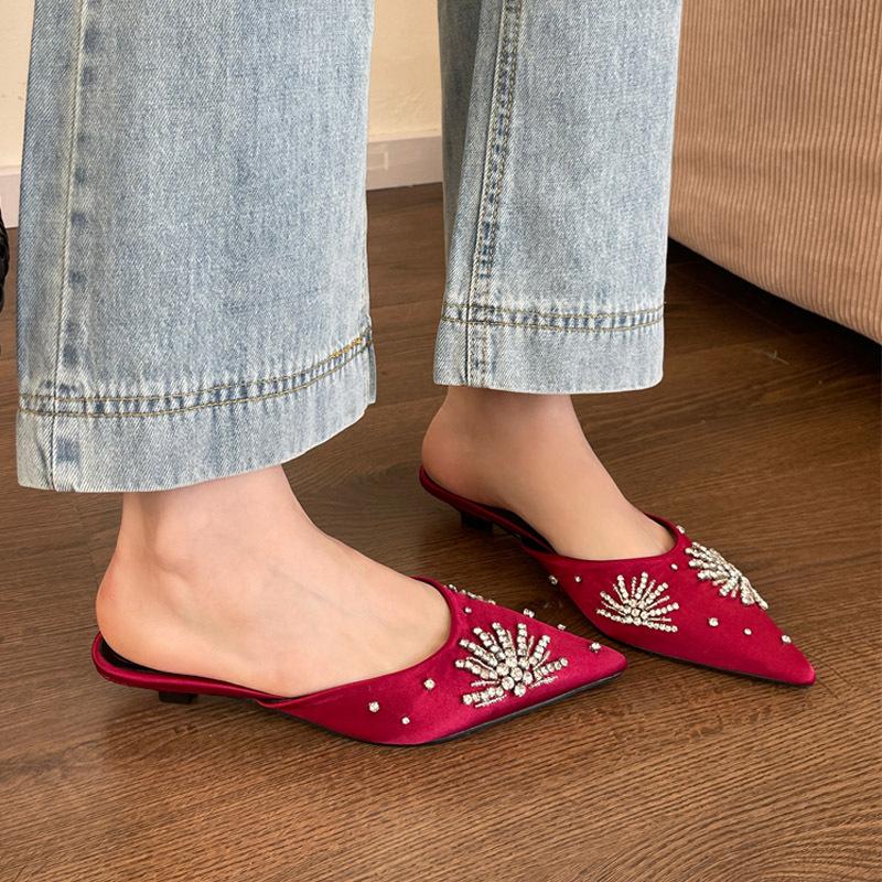 

Туфли Мюли осень и зима 2025 весна новые удобные остроносые туфли Мюли со стразами на носке, плоские женские шлепанцы 43