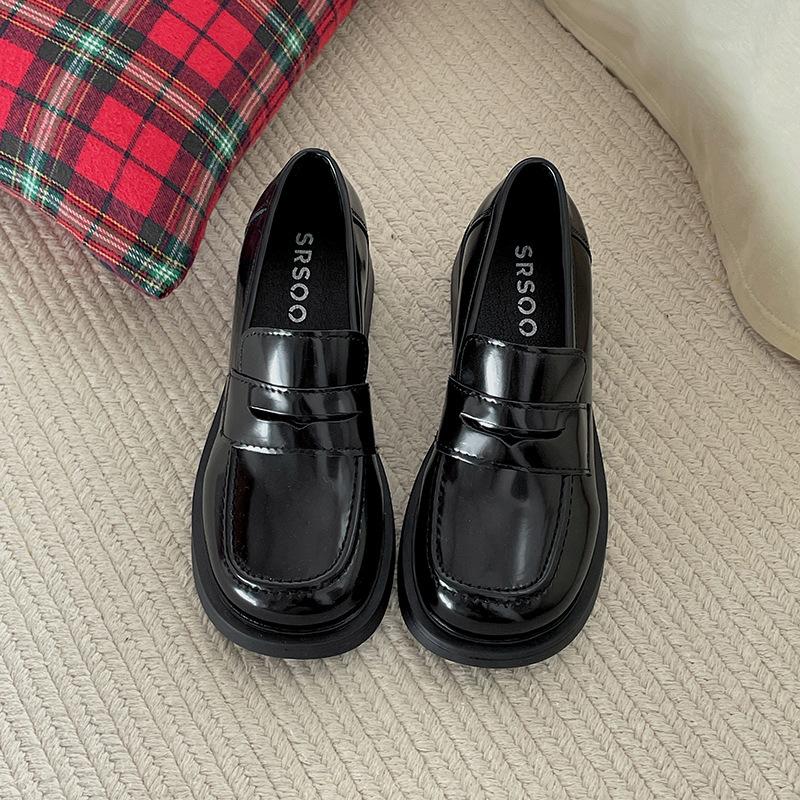 Black British style small man thick heel platform small leather shoes women 2025 new summer retro one-pedal loafers