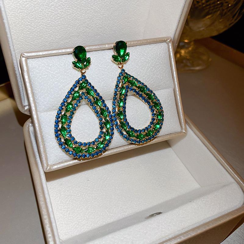 Minimalist Inlaid Zircon Hoop Earrrings for Women Gold Color Metal Circle Earrings Exaggerated Girls Party Jewelry Gifts