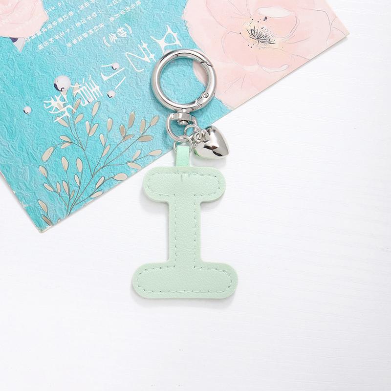Barevná kožená klíčenka na 26 písmen pro ženy Dívky Přívěsky na klíče s počátečním písmenem 26 batohů dekorace doplňky dárky