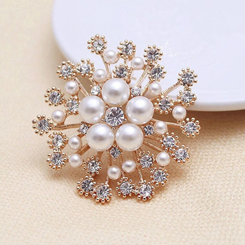 Women's Fashion Brooch Imitation Pearl Rhinestone Inlay Wedding Pin Jewelry Gift Exquisite Shiny Design for Wedding Dresses Formal Outfits