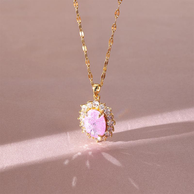 Vintage Oval Water Drop Necklace Female High Value Court Style Atmospheric Inlay Pendant Collarbone Chain