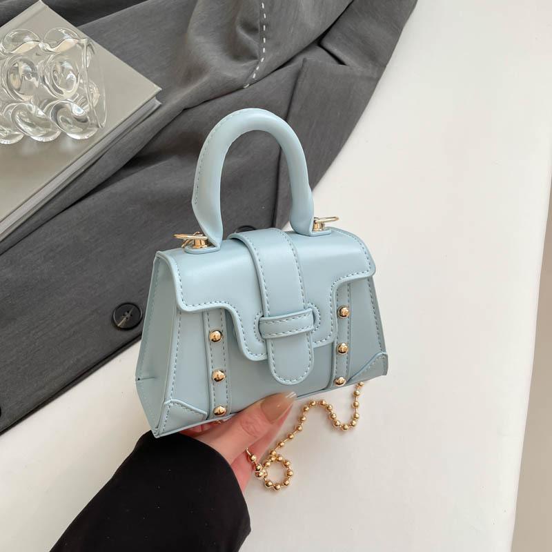 Premium sense portable small square bag women's 2025 new fashion small bag, foreign style messenger bag, beautiful and simple shoulder women's bag