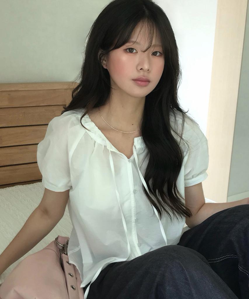 MIND BRIDGE WOMEN [W] Sheer Shirred White Short Sleeve Blouse