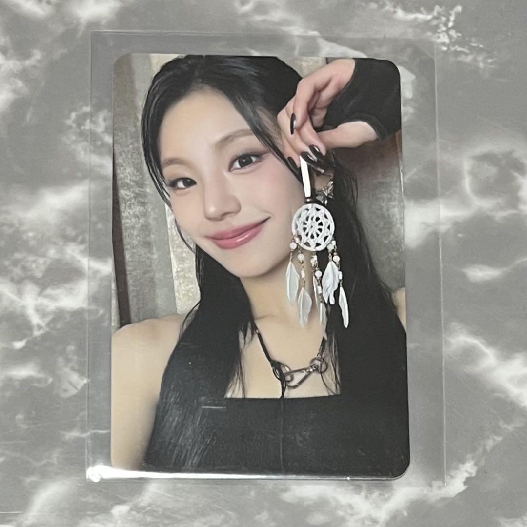 

[USED] ITZY YEJI trading card GOLD special edition