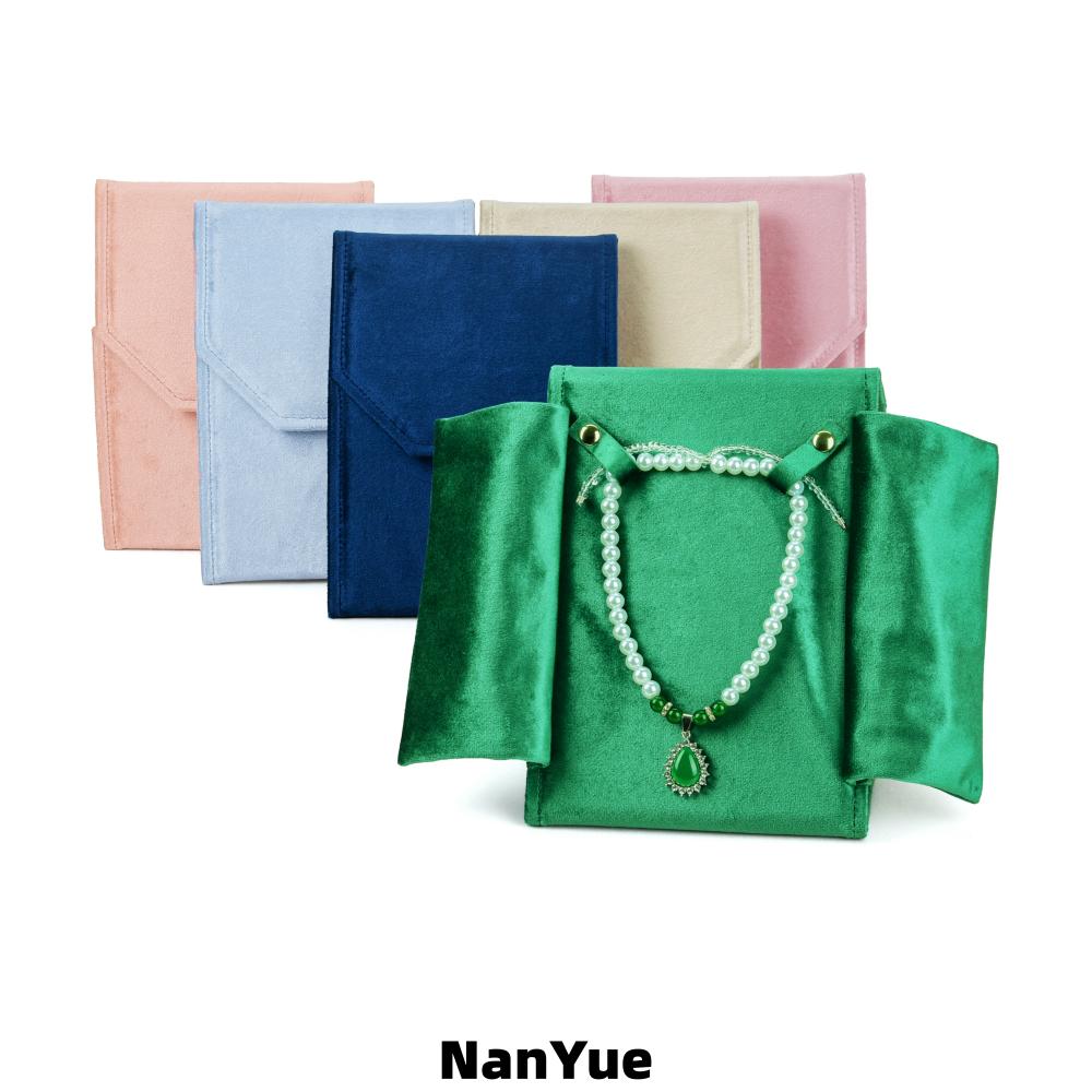 Hot Sale Luxury Velvet Envelope Jewelry Pouch Snap Button Necklace Storage Bag Pendant Gift Packaging Bag Custom Logo