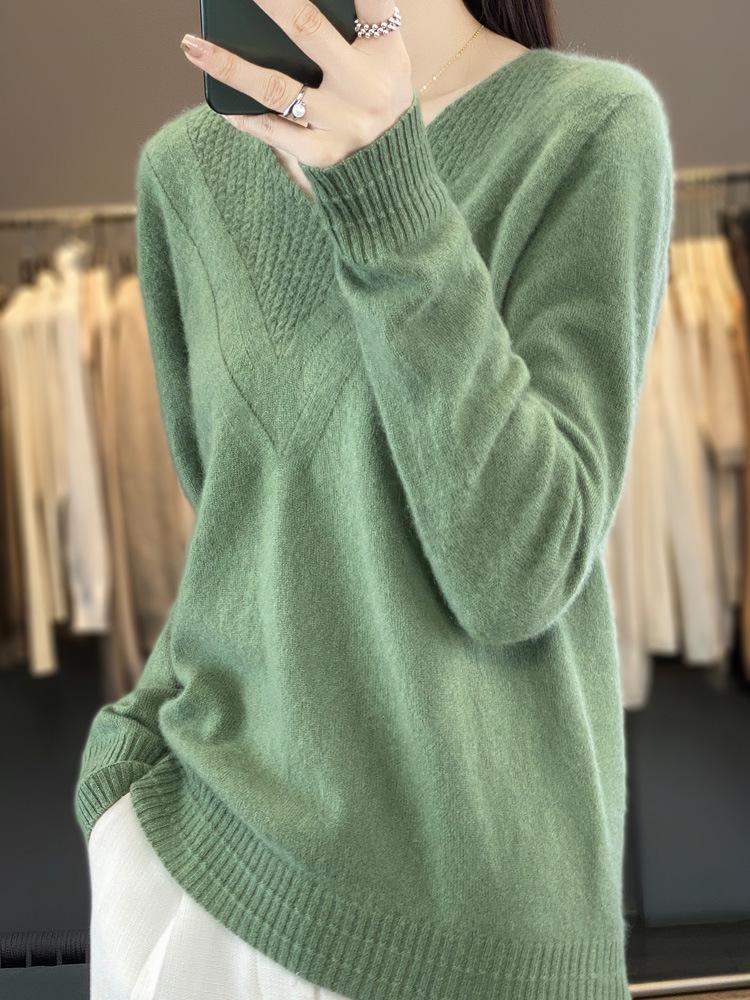 Women's Speckled Yarn Wool V-Neck Sweater - Thick, Loose-Fit, Perfect for Autumn/Winter