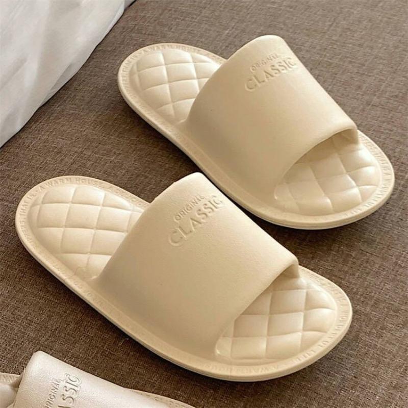 New Indoor One-shoulder Shoes with Soft Soles and A Snug Feel