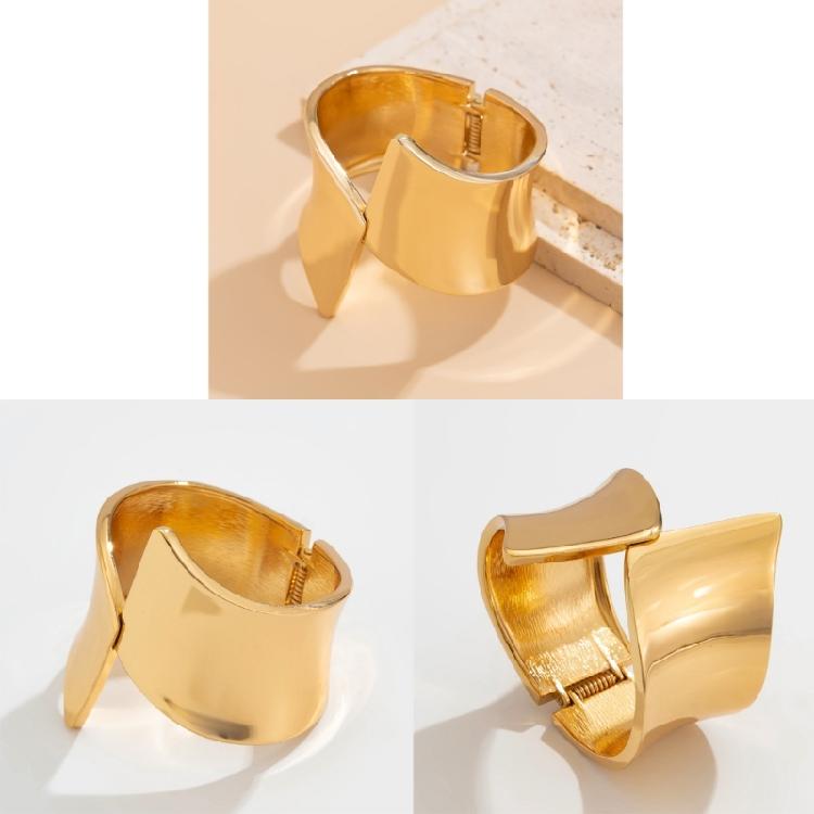 Stylish Geometric Wristband/Finger Ring Handmade Statement Bangle Fashionable Wrist Jewelry for Modern Women and Men