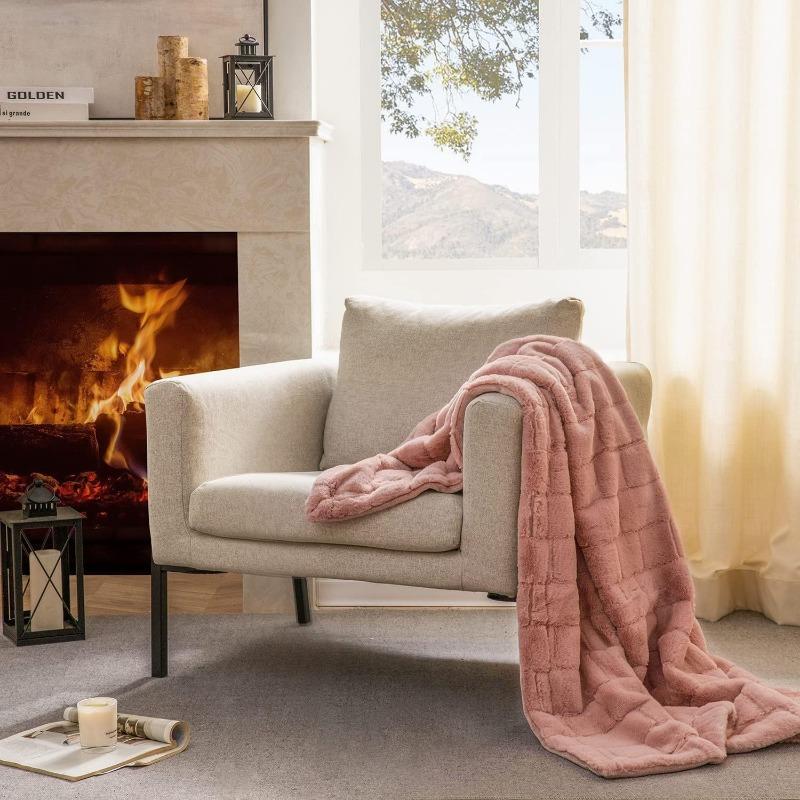 Imitation Rabbit Plush Double-layer Blanket Thickened Flannel Nap Blanket Office Leisure Blanket Cover Blanket Sofa Blanket