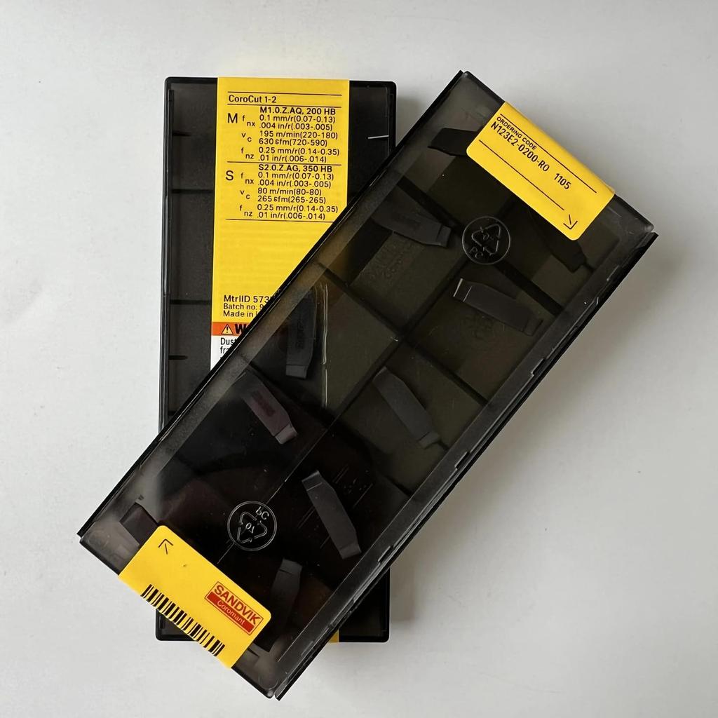 Original Sandvik / N123E2-0200-RO 1105 /  CNC lathe carbide blade 10 Pcs