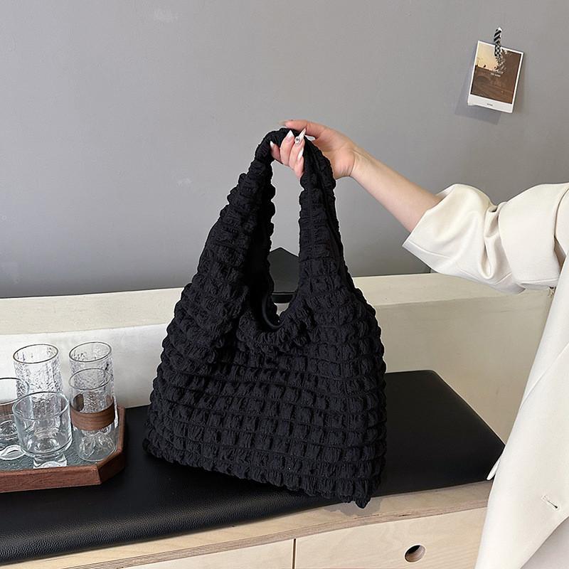 Trendy And Stylish Cotton Bucket Tote Bag For Women Chic Casual Design And Versatile Use