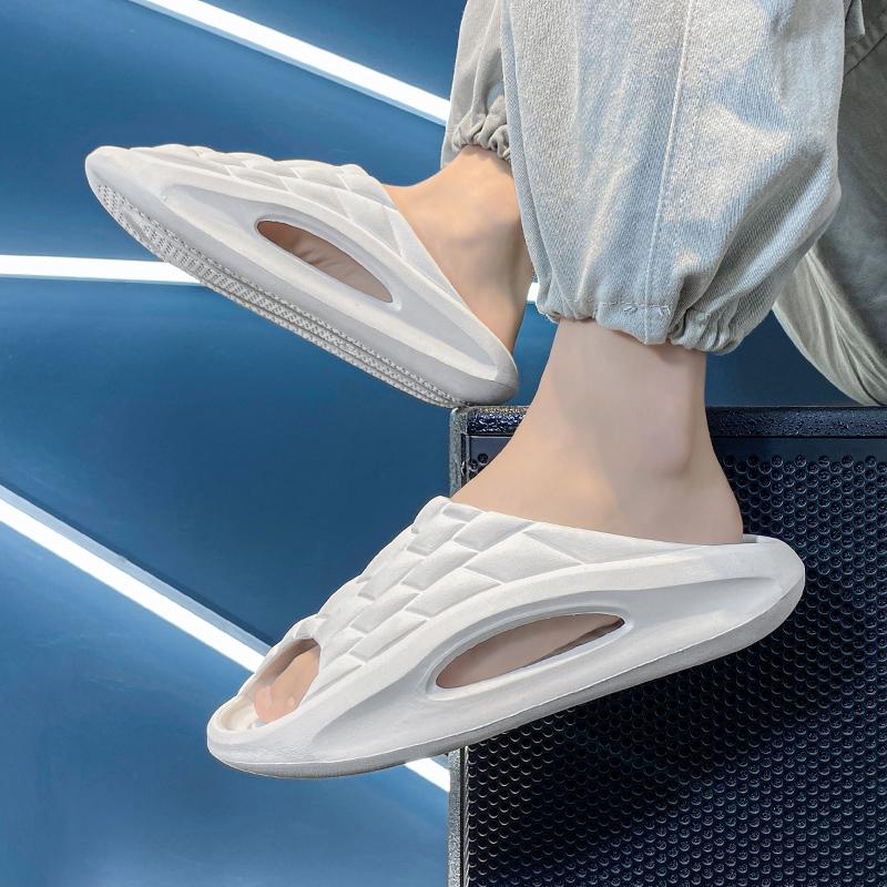 Fashion Couple Slippers Wear-resistant Non-slip Fashion Breathable Trend Versatile Comfortable Waterproof Thick-soled Shoes Summer Main