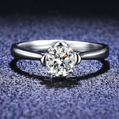 Pt950 Platinum Rings Top Solitaire 0 .5ct Vvs1 D Färg Moissanite Diamantring Bröllopsband Smycken för kvinnor