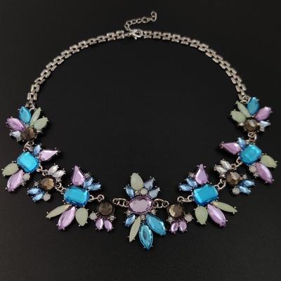 Suibian 2019 Purple Butterfly Gemstone Faux Collar Necklace