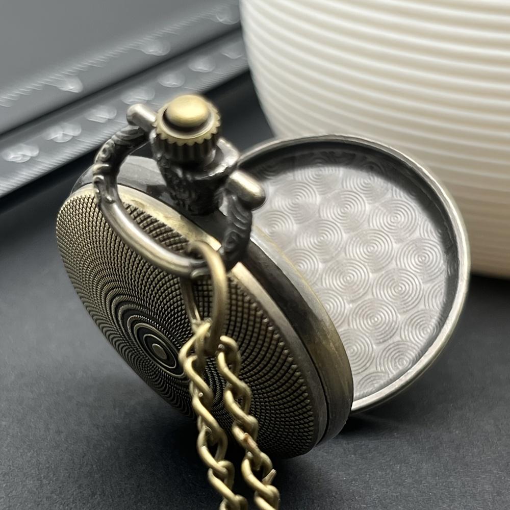 Vintage Bronze American Flag Design with Eagle Mini Pocket Watch Necklace - Steel Quartz Movement, Non-Waterproof Watch for Men