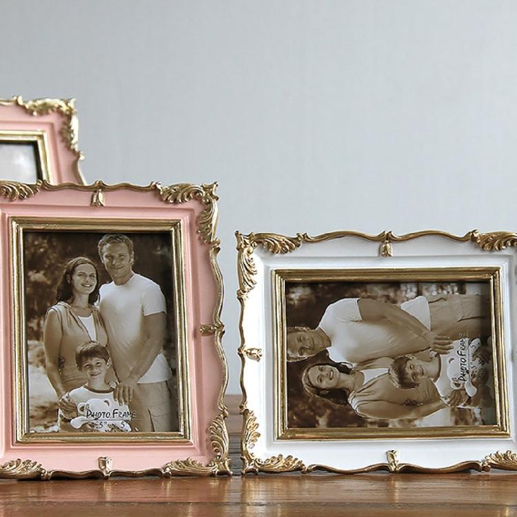 Antique Resin Art Golden Trim Photo Frame With Intricate Carved Pattern Tabletop Decors Picture Frame For Home Aesthetic