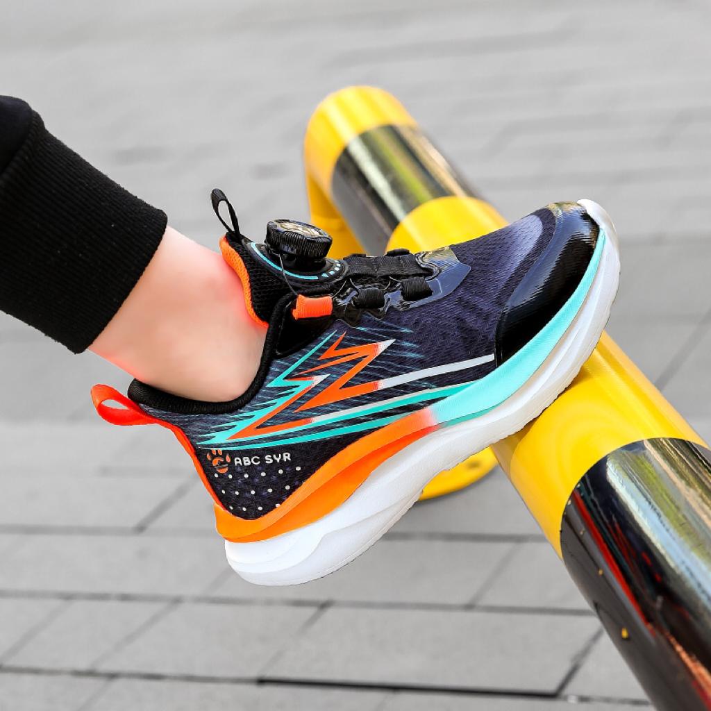 New Children's Flat Shoes Non-slip Casual Sneakers Boys Girls Running Shoes Outdoor Sports Trainers Breathable Mesh Kids Shoes