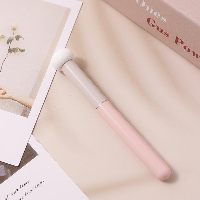 Sponge Head Mushroom Concealer Brush - Soft, Fluffy Makeup Tool for Dark Circles & Acne Marks