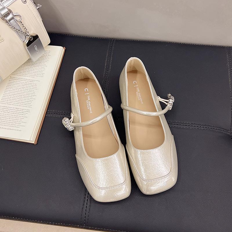 French square head shallow mouth single shoes women's 2025 summer new soft-soled beanie shoes fairy style with skirt Mary Jane shoes