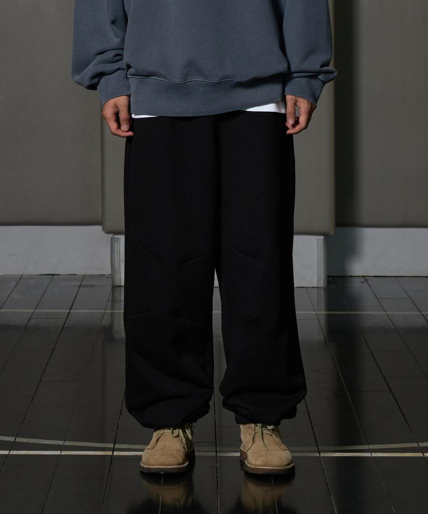 Peideomeonteu Pigment Dart Jogger Pants